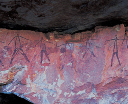 Wandjina-Aboriginal-rock-art-display-located-near-Kimberley-Coastal-Camp